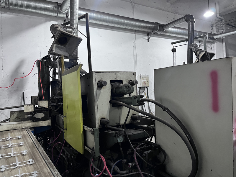 Cén fáth a mbíonn na soilse ar siúl i gceardlanna Jinhua Hanjia i gcónaí?